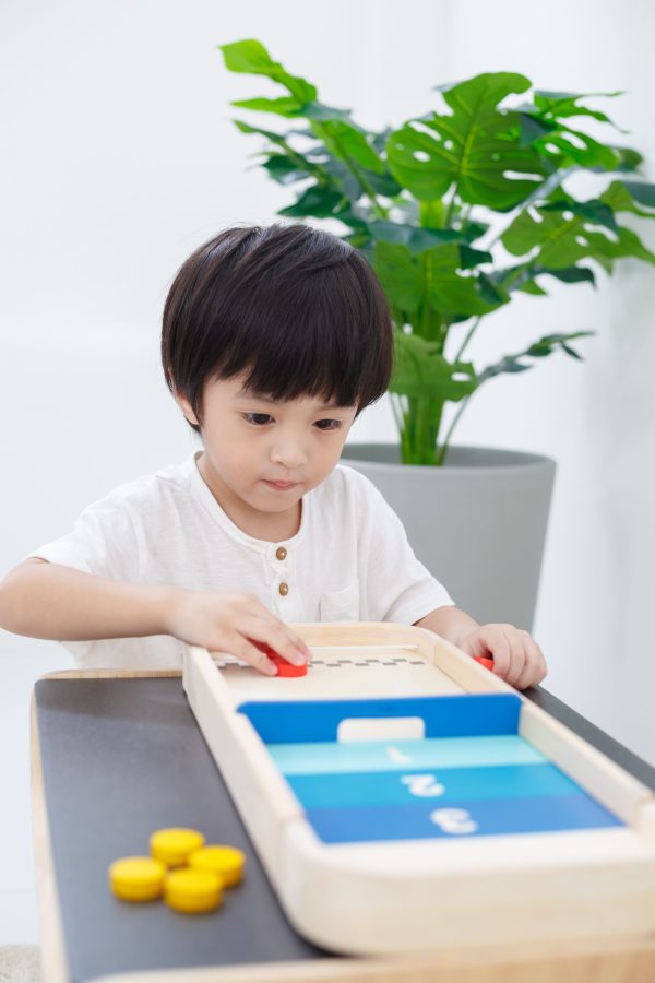 2-in-1 Shuffleboard-Game - Image 3