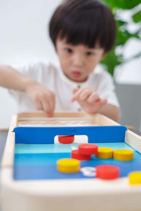 2-in-1 Shuffleboard-Game - Image 6